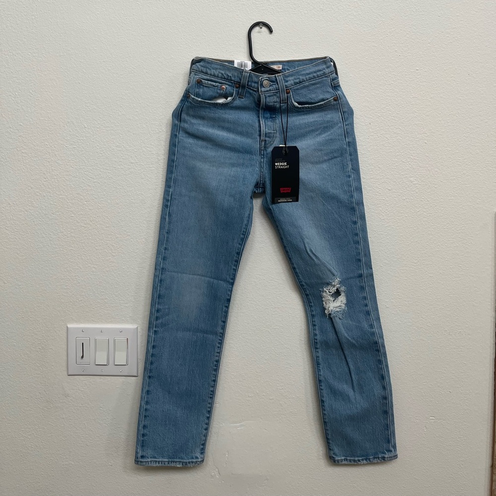 Levi’s | Wedgie Straight High Rise Pants